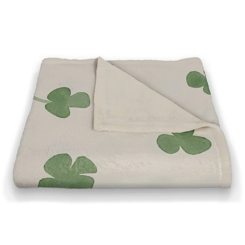 Tiny Shamrock Pattern 50" x 60" Coral Fleece Blanket