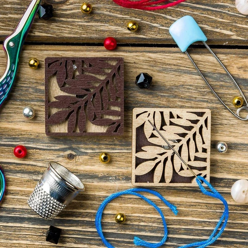 Wonderland Crafts Leaf Magnetic Double Sided Needle Holder