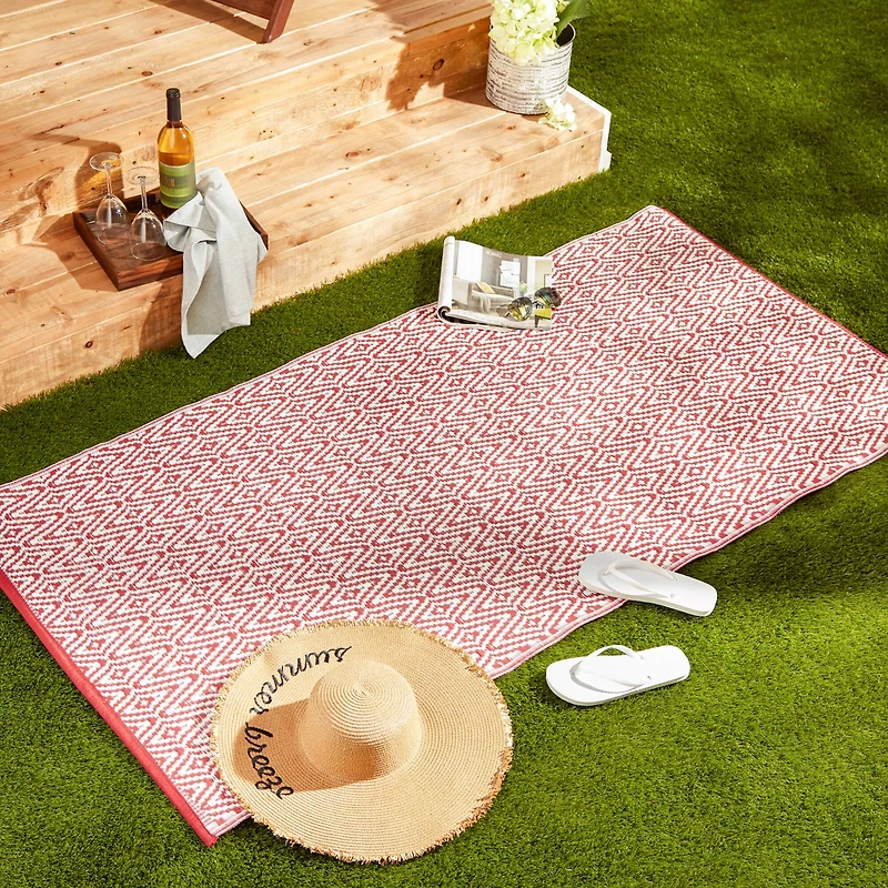 DII® Rust Diamond Outdoor Rug, 3ft. x 6ft.