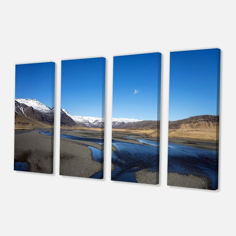 Designart - Mountains and Lakes Iceland