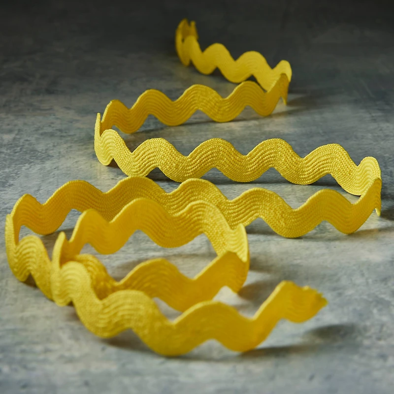 5/8" x 4yd. Ric Rac Trim Ribbon by Celebrate It® Classic