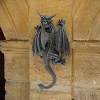 Design Toscano 18" Gargoyle Demon On the Loose Wall Sculpture