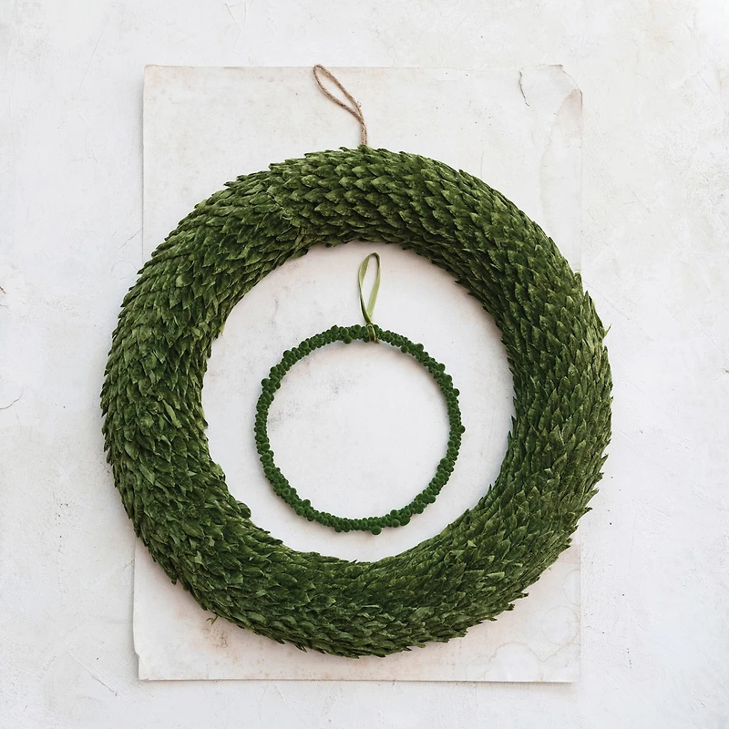 Hello Honey® 20.5" Green Paper Leaf Wreath