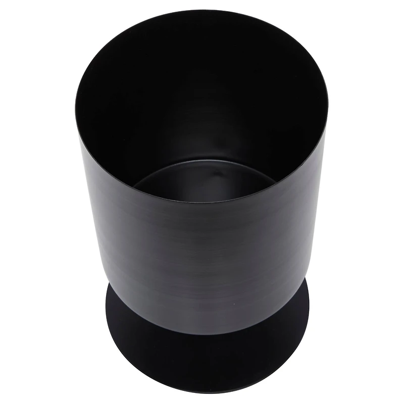 The Novogratz Black Modern Planter, Set of 3" 14", 12", 10"