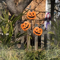Glitzhome® 39.5"H Halloween Metal Triple Pumpkin with Spring Bats Yard Stake