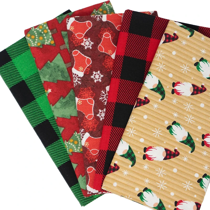SINGER Christmas Holiday Gnome Cotton Fabric Fat Quarter Bundle
