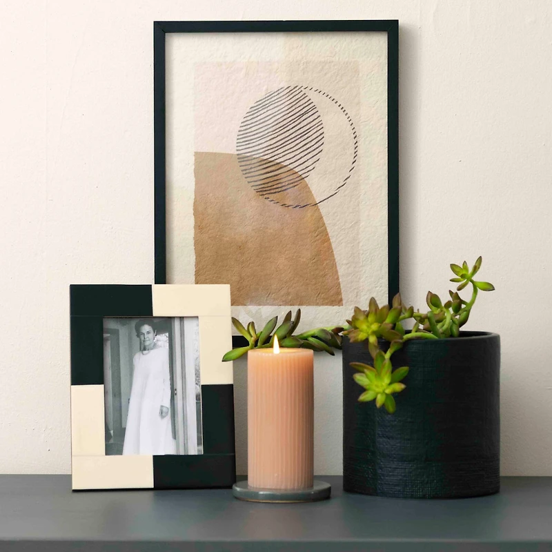 Hello Honey® 7" Stoneware Planter