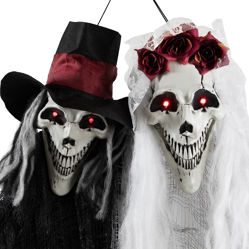 47" Lit Vampire Couple with Sound Halloween Decoration