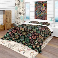 Designart 'Geometric Round Ethnic Decorative Elements' Bohemian & Eclectic Bedding Set