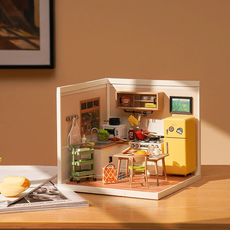 Rolife® Super Creator Happy Meals Kitchen DIY Miniature Kit