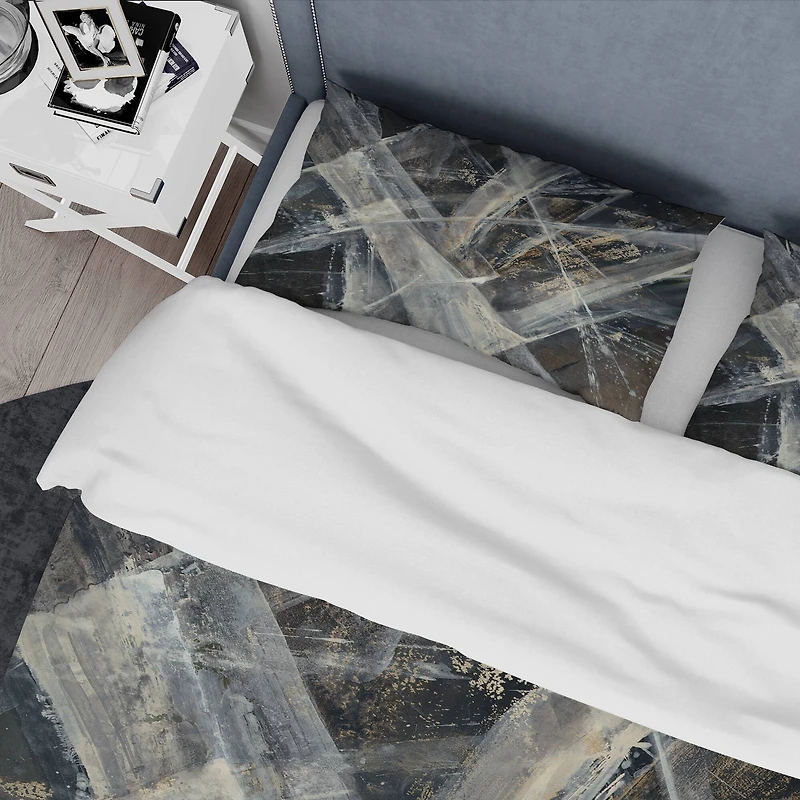 Designart 'Abstract Glacial Black and White Painting' Geometric Bedding Set