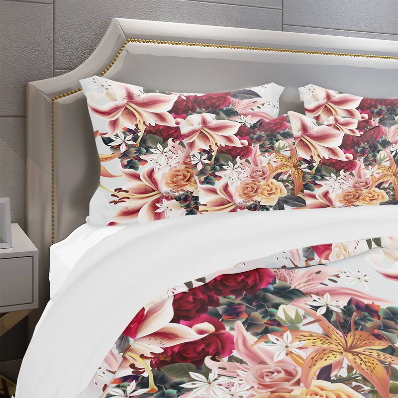 Designart 'Floral Pattern with Roses and Lily' Modern & Contemporary Bedding Set