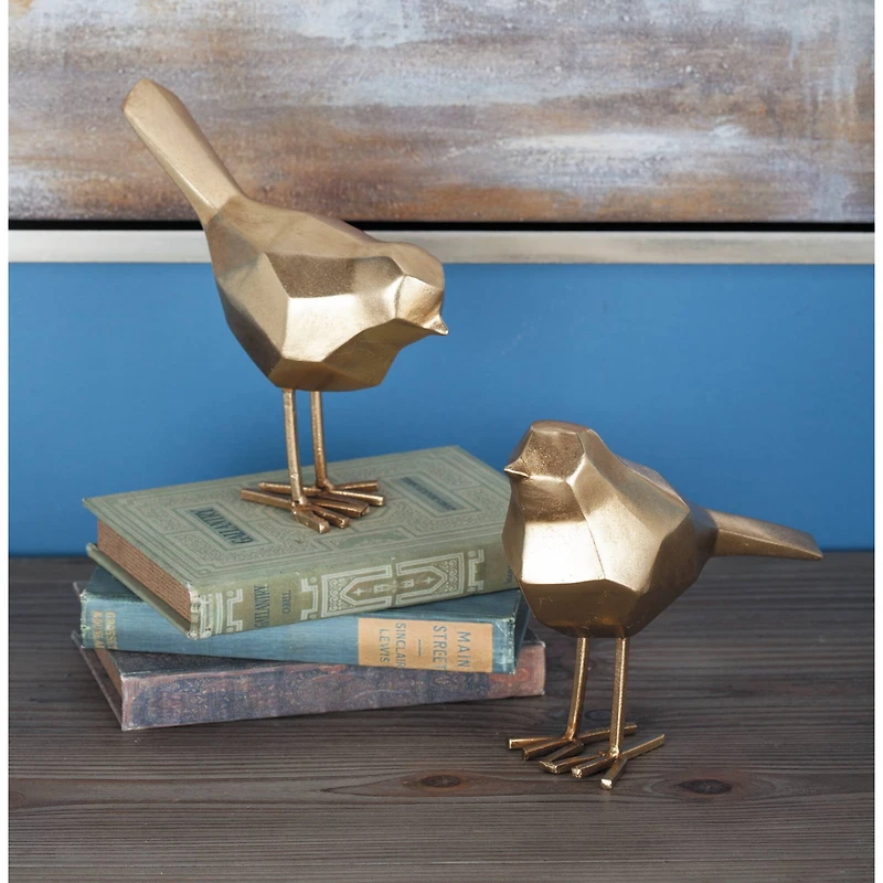 CosmoLiving by Cosmopolitan Modern Polystone Bird Sculpture Set