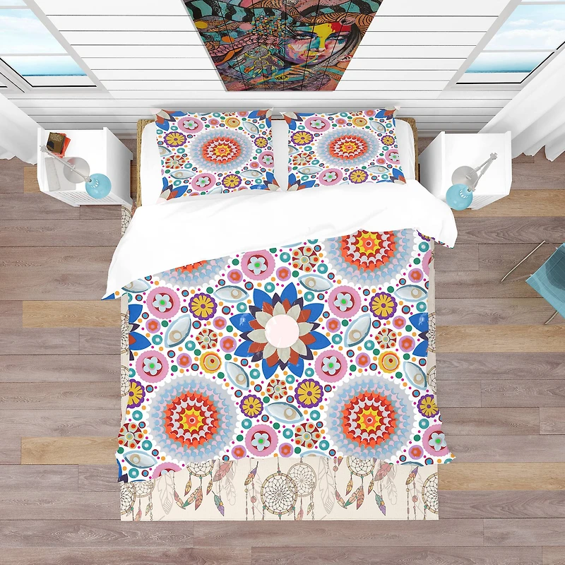Designart 'Abstract Flowers Pattern' Bohemian & Eclectic Bedding Set