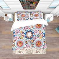Designart 'Abstract Flowers Pattern' Bohemian & Eclectic Bedding Set