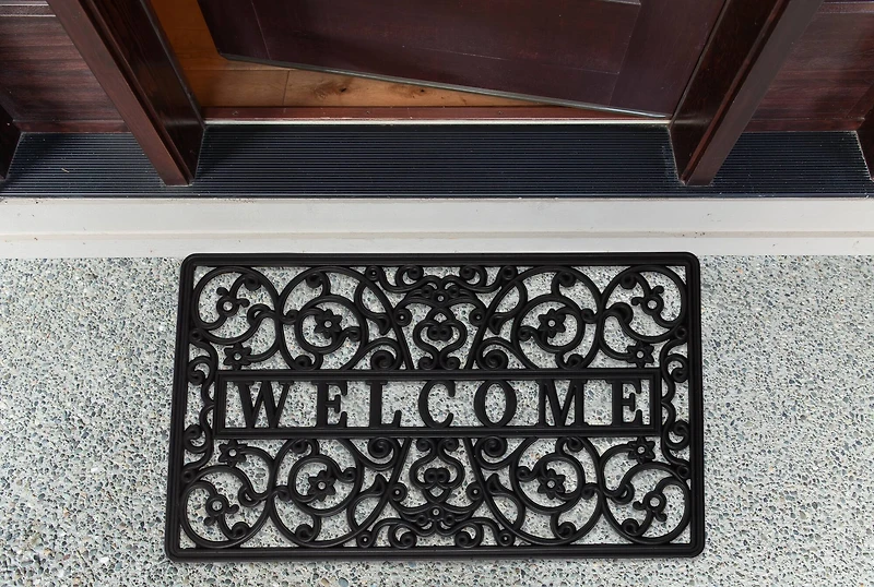 DII® Welcome Scroll Rubber Doormat