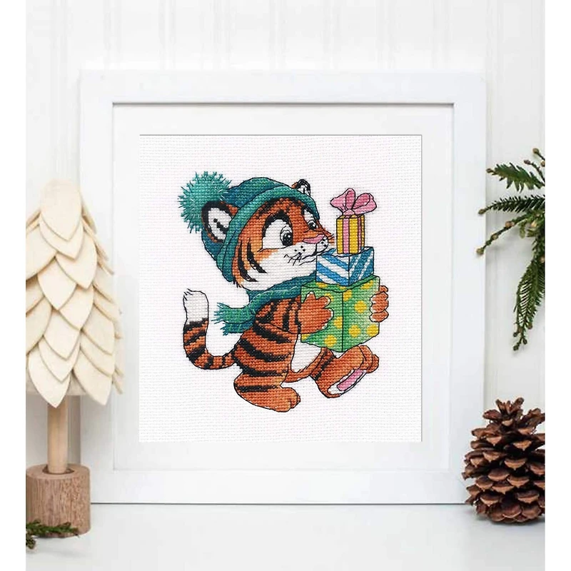 Oven Tiger With Gifts Cross Stitch Kit