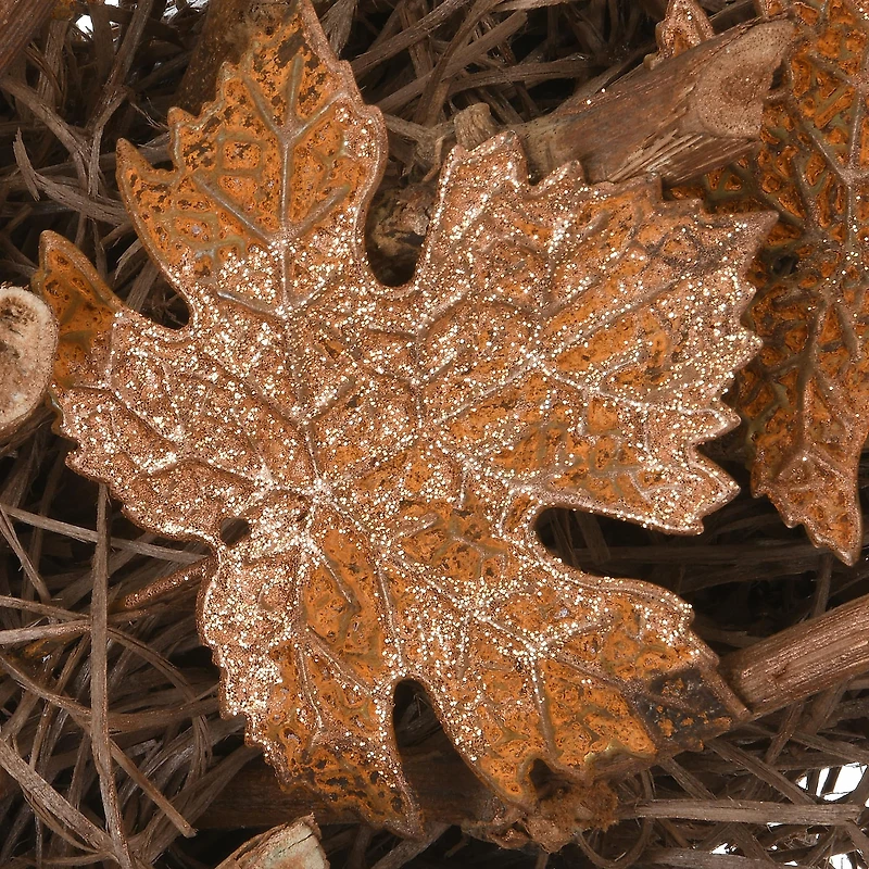 18" Harvest Brown Maple Leaves Wreath