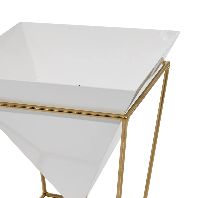 CosmoLiving by Cosmopolitan Set of 2 White Metal Contemporary Planter, 10", 15"