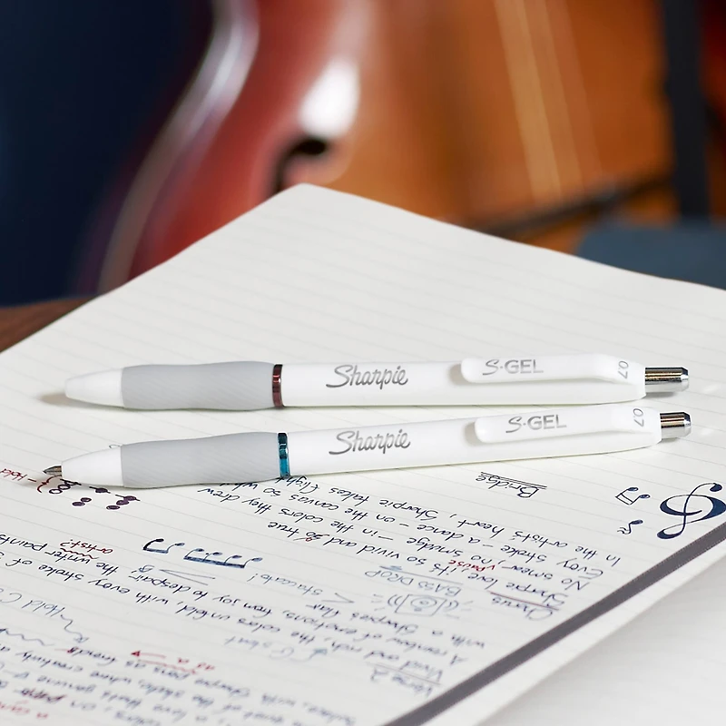 Sharpie® S-Gel™ 0.7mm Medium Point Classic Pens with White Fashion Barrel, 4ct.