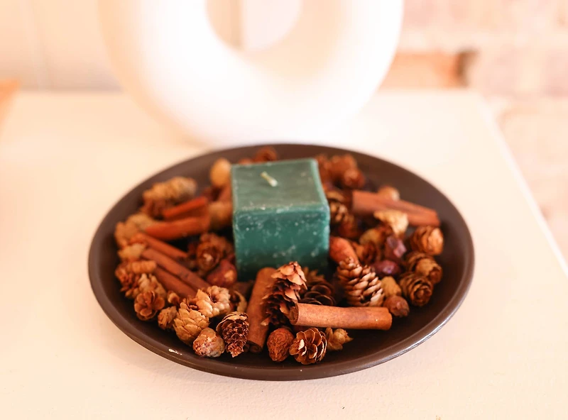 Scented Pine Cone & Cinnamon Mix by Ashland®