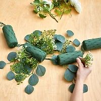 FloraCraft® Easy Prō Floral Tools 4ft. Green Floral Garland with Artesia WetFōM