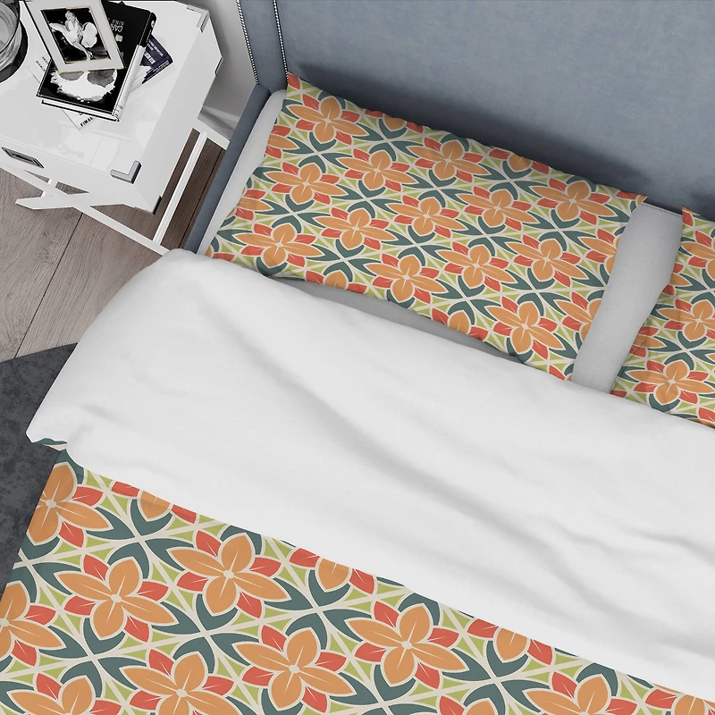 Designart 'Retro Floral Pattern IV' Mid-Century Duvet Cover Set
