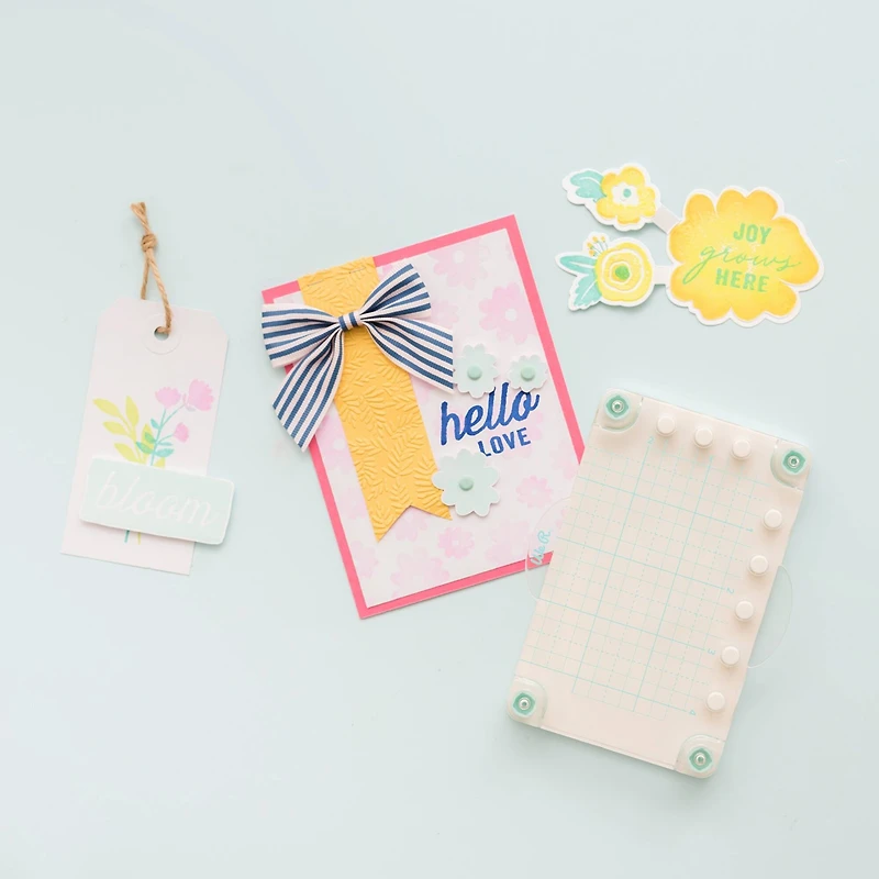 We R Memory Keepers® Floral Stamp, Die & Emboss Kit