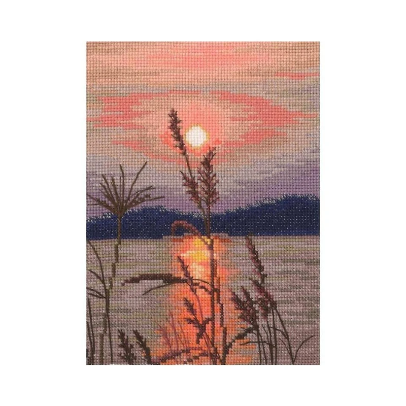 RTO In the Moment M960 Counted Cross Stitch Kit