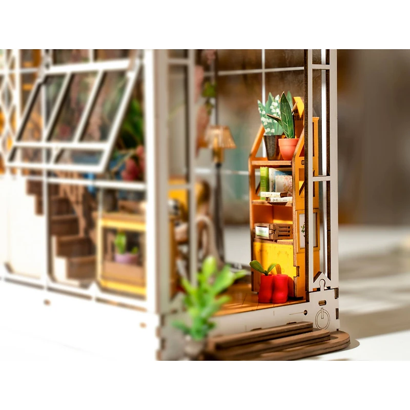 Rolife® Garden House DIY Book Nook Shelf Insert Kit