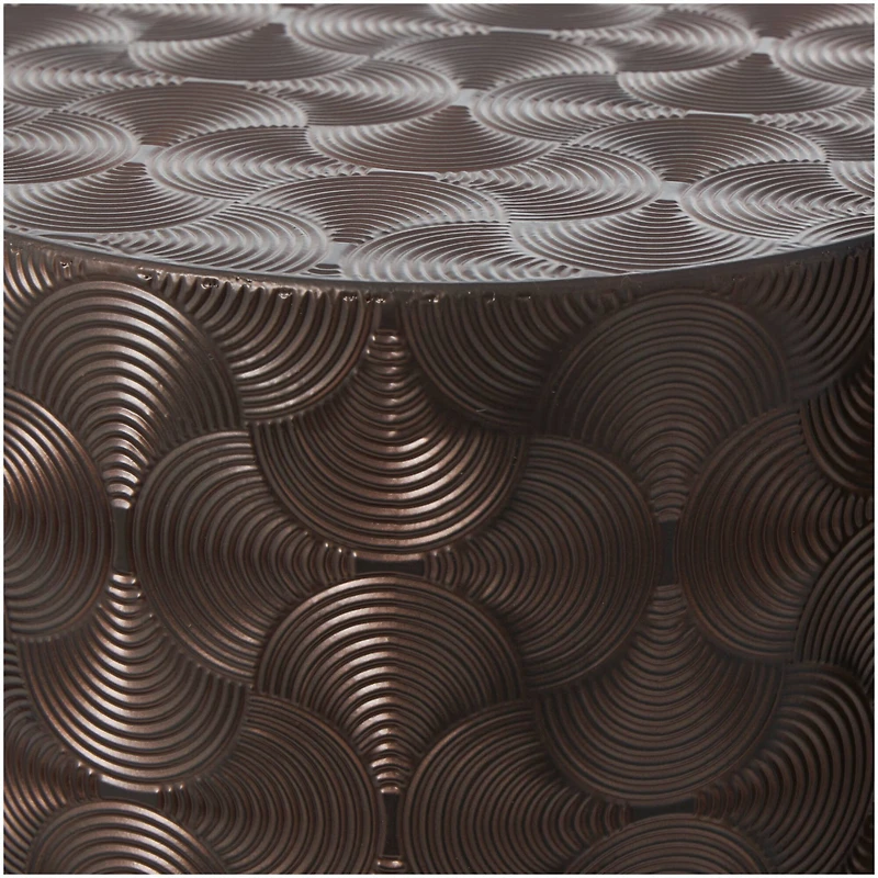 Brown Metal Tall Slim Abstract Pedestal Table with Grooved Shell Design Set