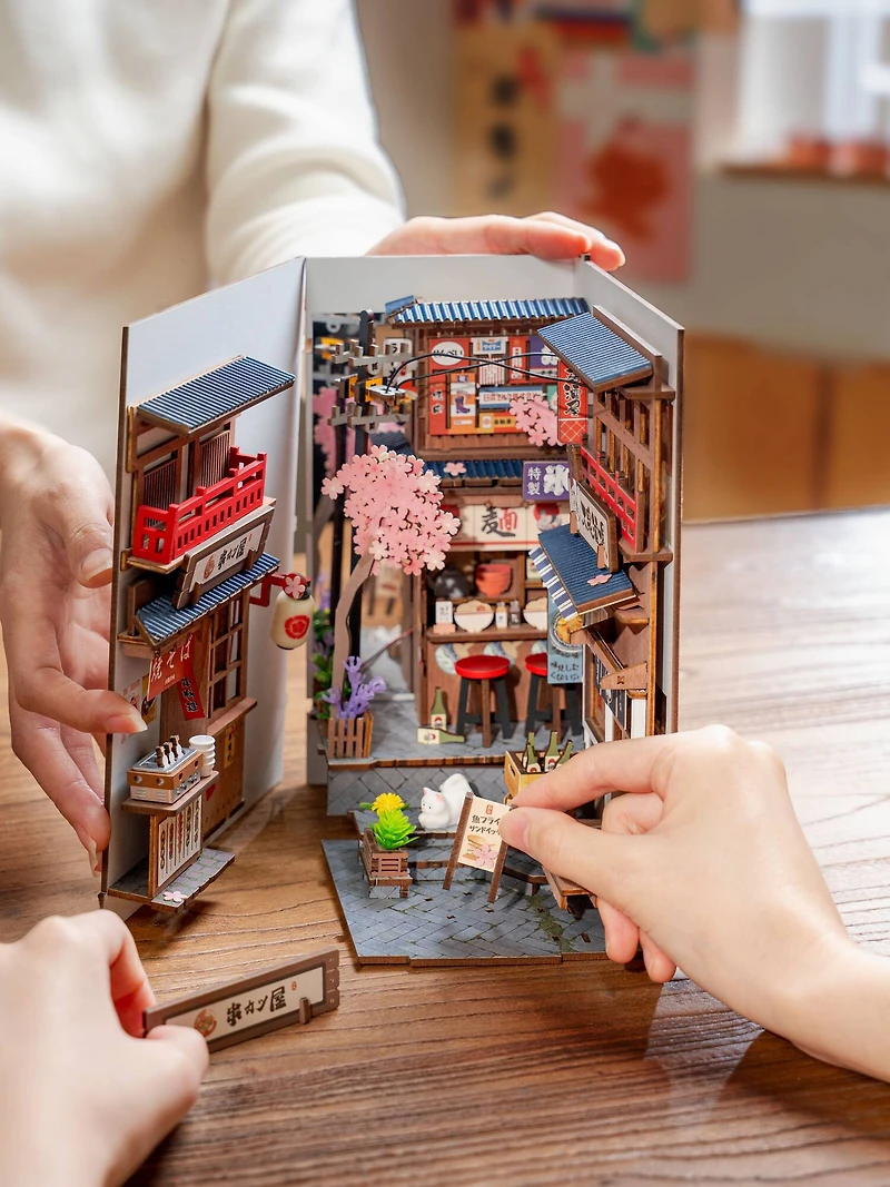 Rolife® Sakura Wine Alley DIY Book Nook Shelf Insert Kit