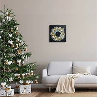 Stupell Industries Gleaming Seasonal Pine Wreath Canvas Wall Art