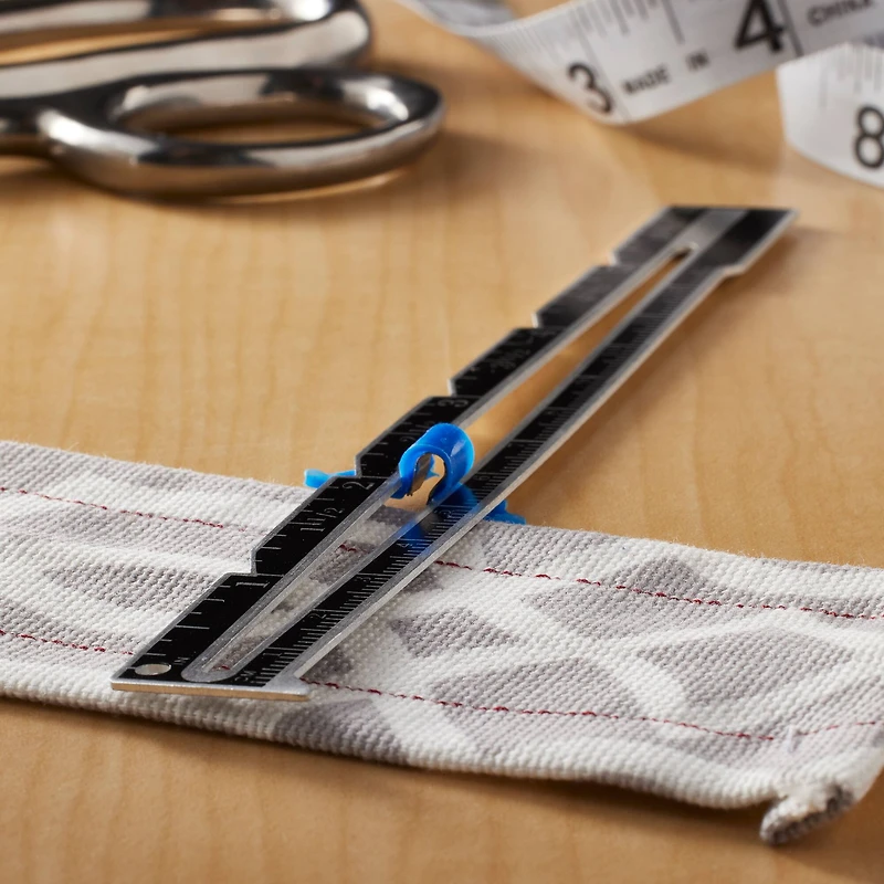 Sewing Gauge by Loops & Threads®