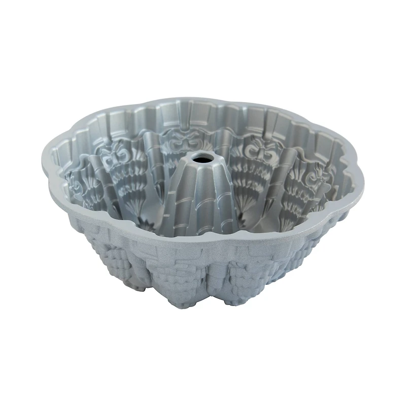 Nordic Ware Very Merry Bundt® Pan