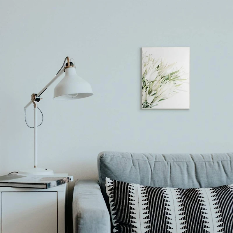 Stupell Industries White & Green Bright Natural Flower Photograph Wall Plaque