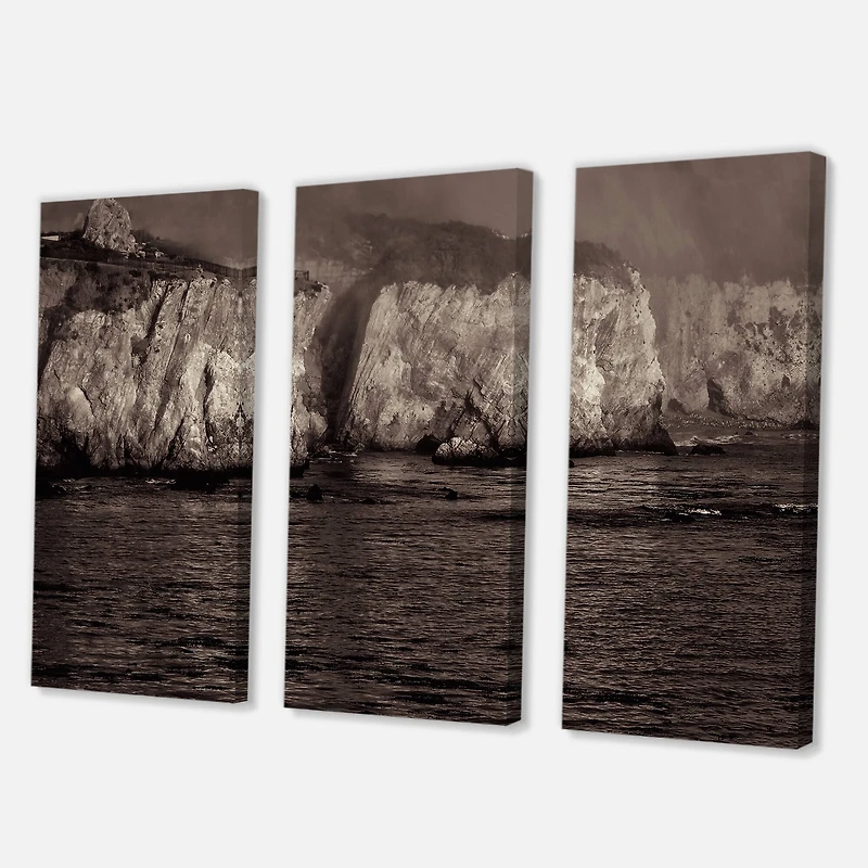 Designart - Gold Cliffs In The Fog