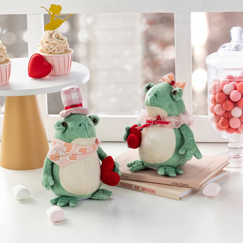Glitzhome® Valentine's Frog Couple Figurine Set