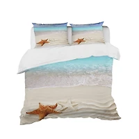 Designart 'Brown Starfish on Caribbean Beach' Beach Bedding Set