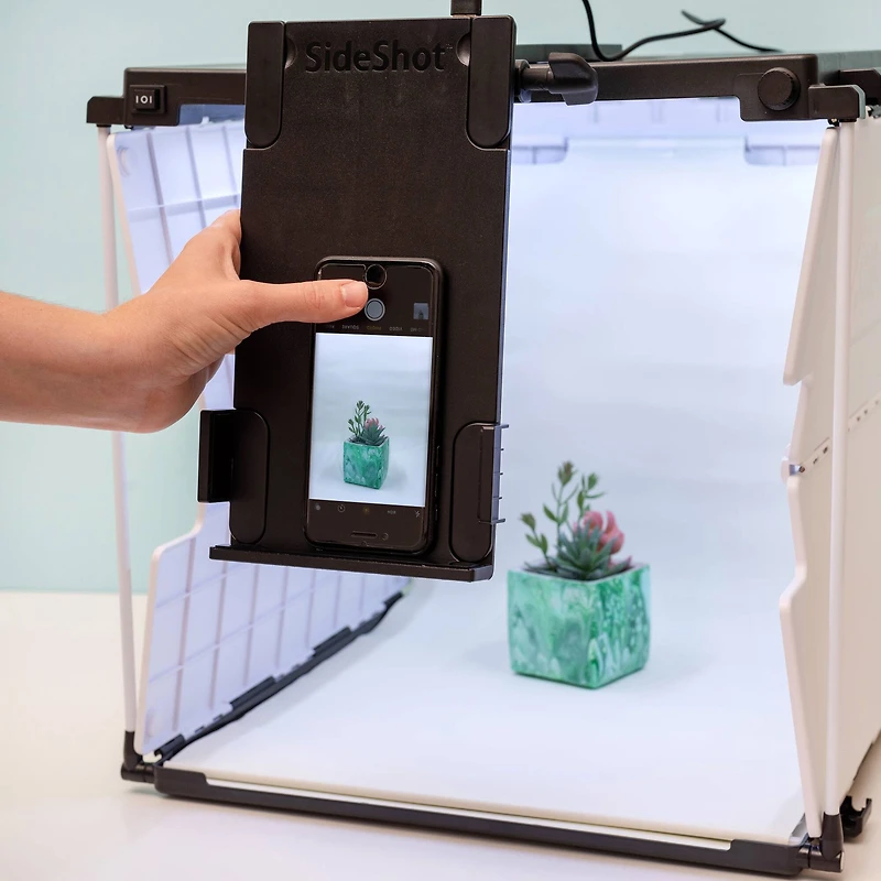 We R Memory Keepers® ShotBox Photo Studio Kit