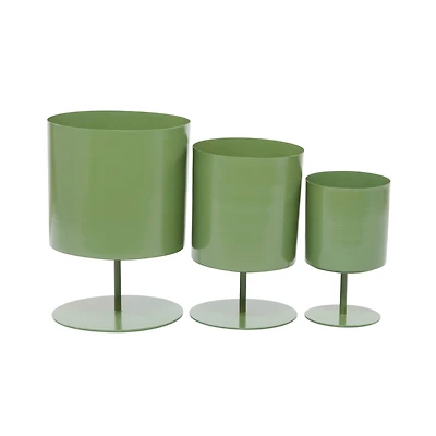 The Novogratz Green Modern Metal Planter Set