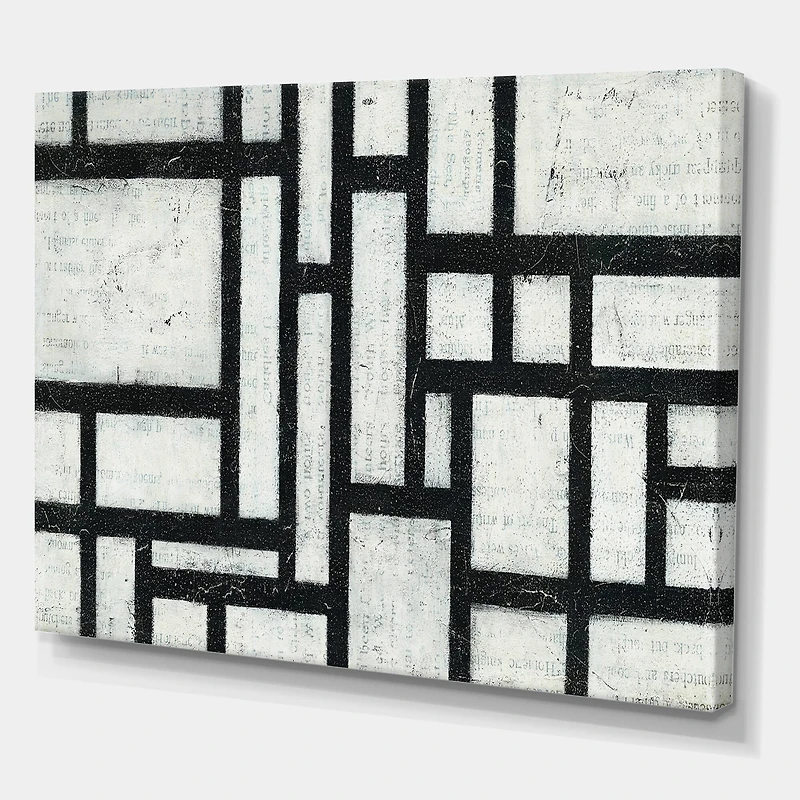 Designart - Black and White Labyrinth geometric
