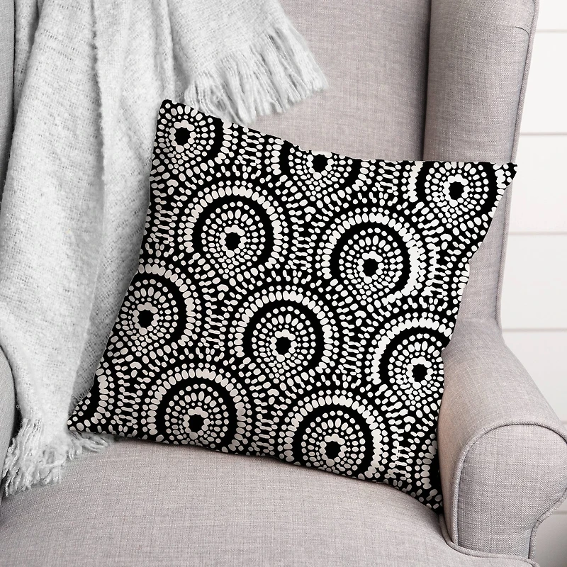18" x 18" Fan Pattern Indoor/Outdoor Throw Pillow