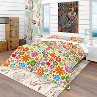 Designart 'Retro Flower Pattern' Bohemian & Eclectic Bedding Set