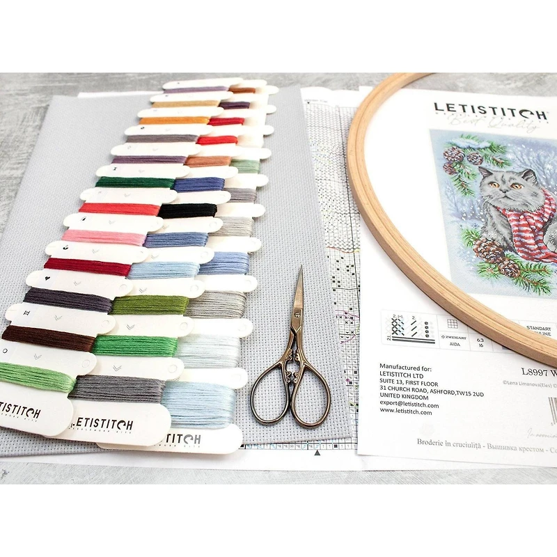 LetiStitch Winter Cat Counted Cross Stitch Kit
