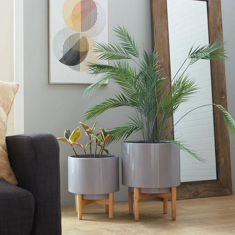 Gray Iron Contemporary Planter Set