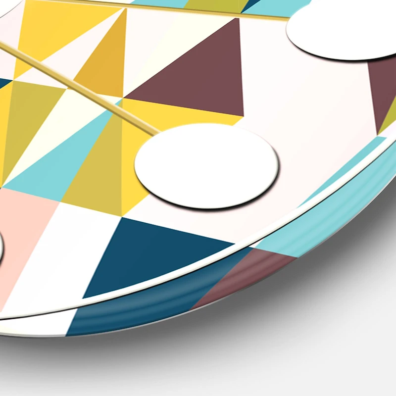 Designart 'Triangular Retro Design I Mid-Century Modern Wall Clock