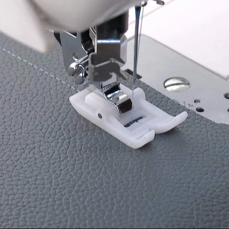 SINGER® Non-Stick Snap-On Presser Foot