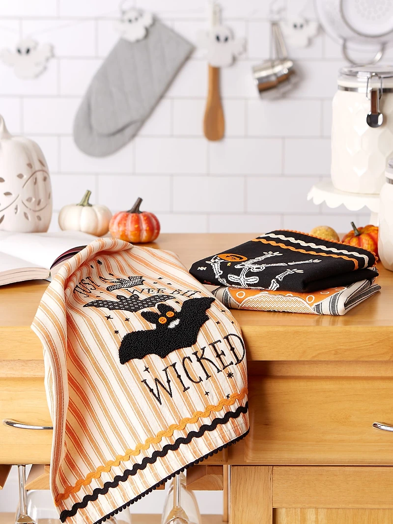 DII® Embellished Halloween Happy Haunting Wicked Treats Dishtowels Set