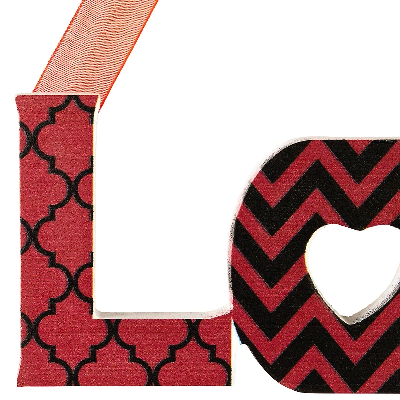 Wooden LOVE & XOXO Valentine's Day Wall Décor Set